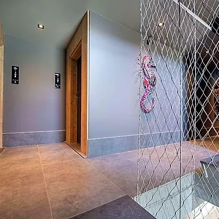 Trend Cycle アパートホテル 4*