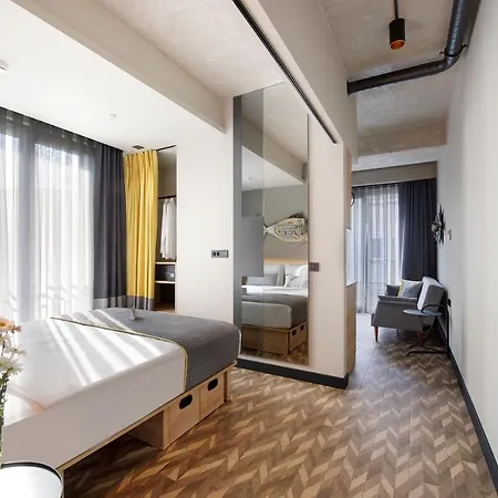 Trend Cycle Aparthotel 4*