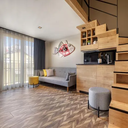 Trend Cycle Aparthotel